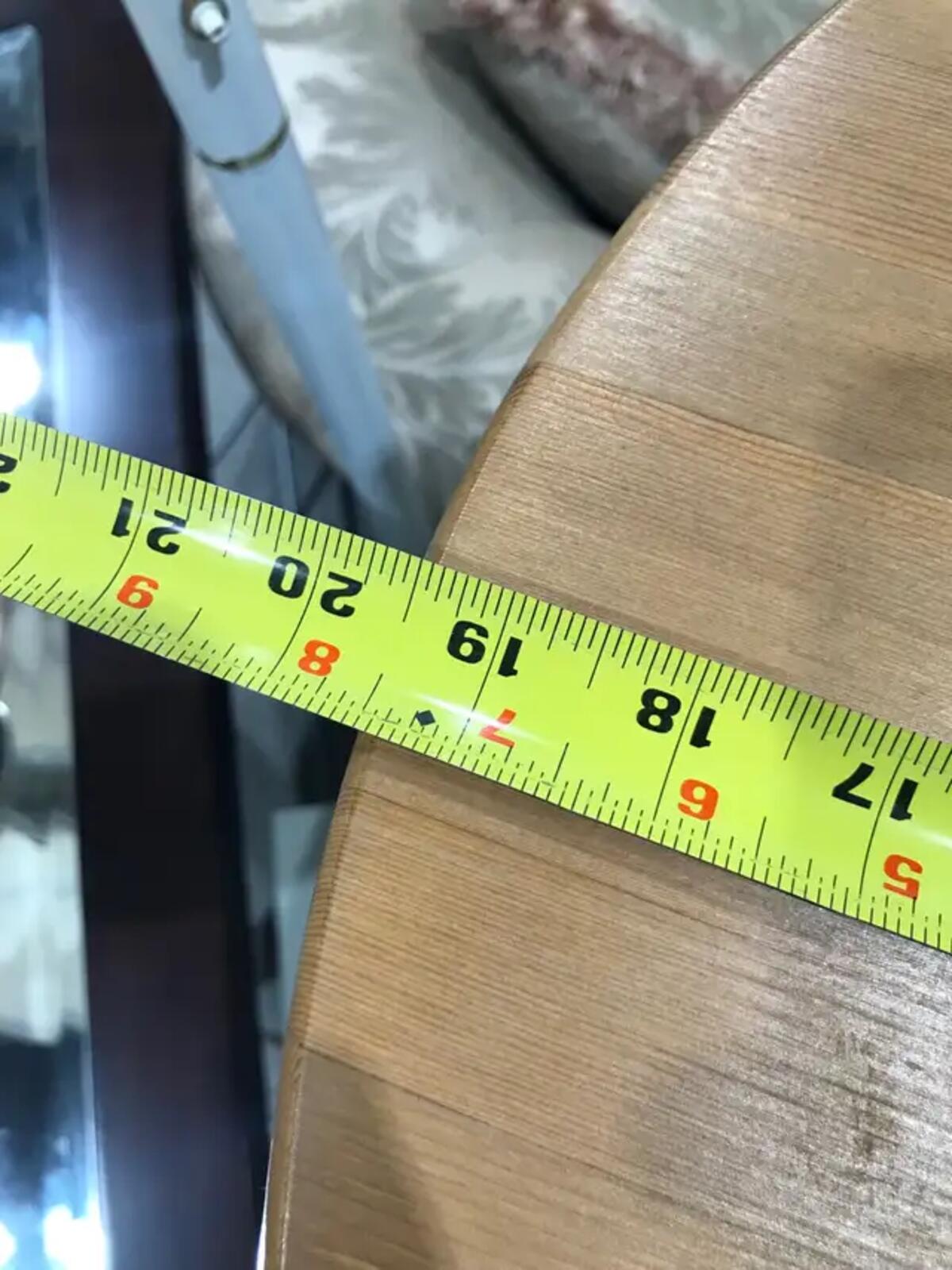 Rustic Round Pine Side Table - 22.5’ x 19.5’