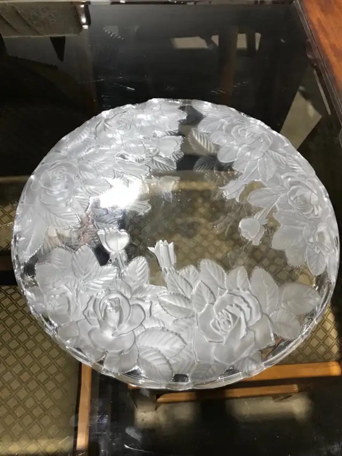 Mikasa Studio Nova Winter Roses Frosted Glass Serving Dish