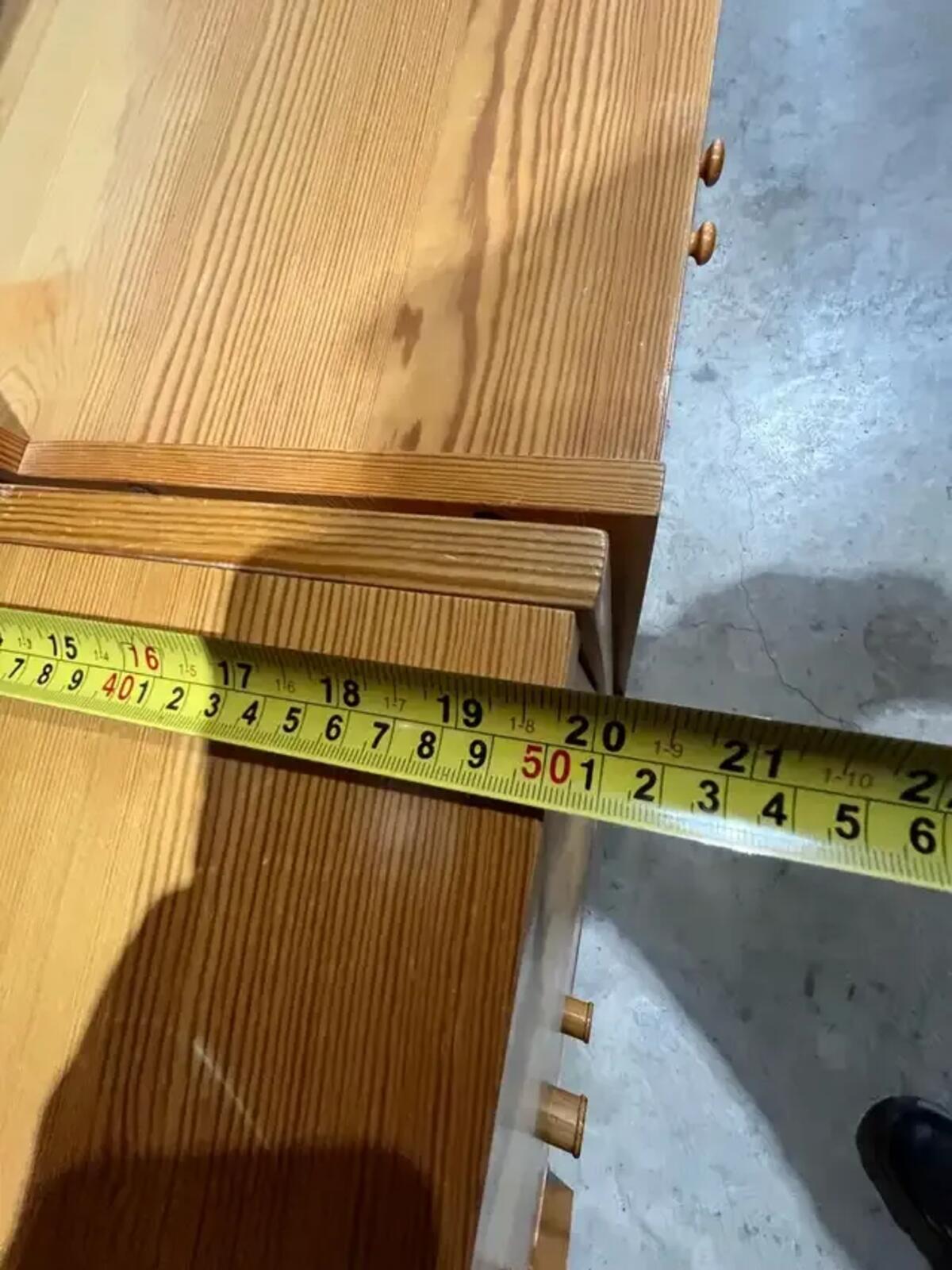 Bookcase with for drawers