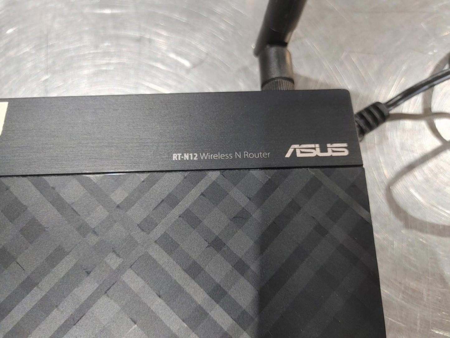 Excellent Condition ASUS RT-N12 Wireless N Router Black Power Tested w/ AC Cord