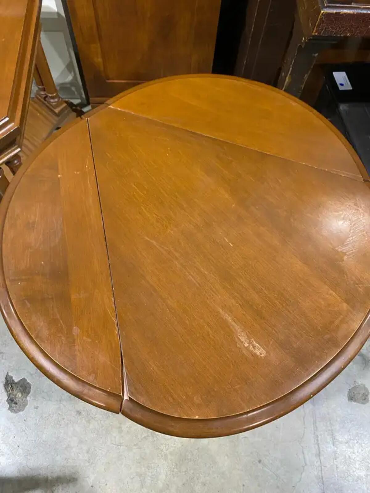 Drop Side Clover Leaf Side Table