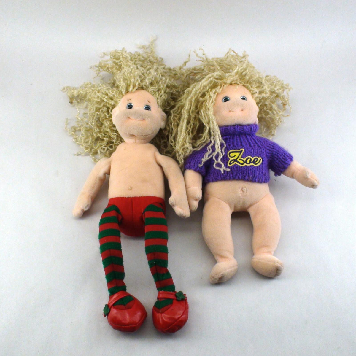 Poupées Ty Blondie et Holiday Heidi avec pull Zoe, sans pull de Noël ni nœud