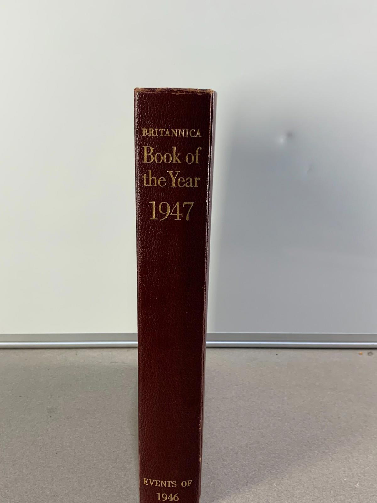Livre vintage de l’Encyclopædia Britannica de l’année 1947