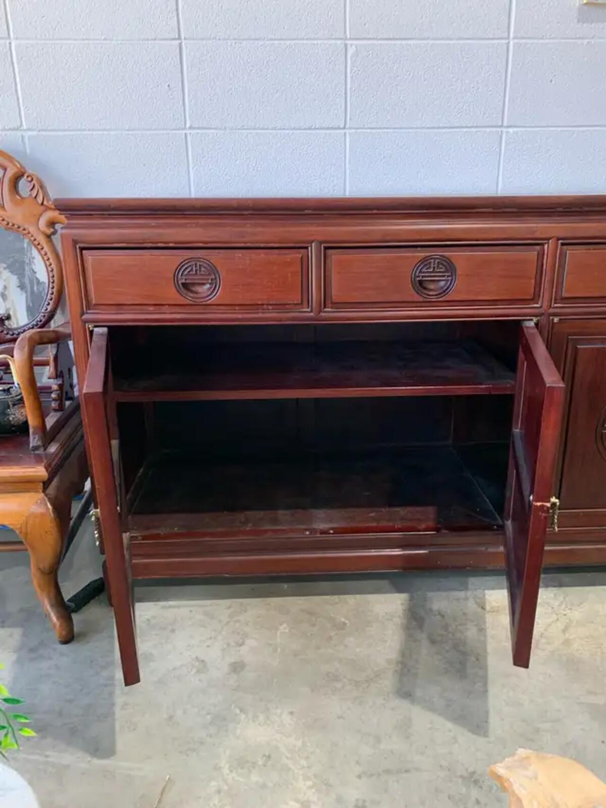 Antique Mahogony Sideboard