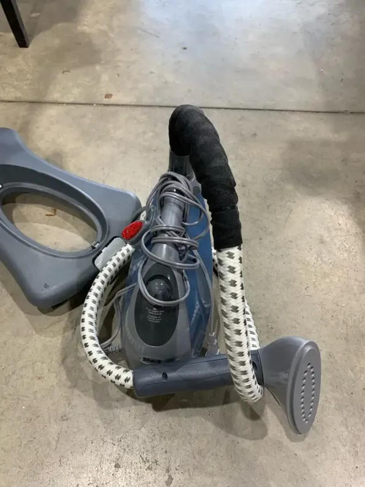Shark Fabric Steamer