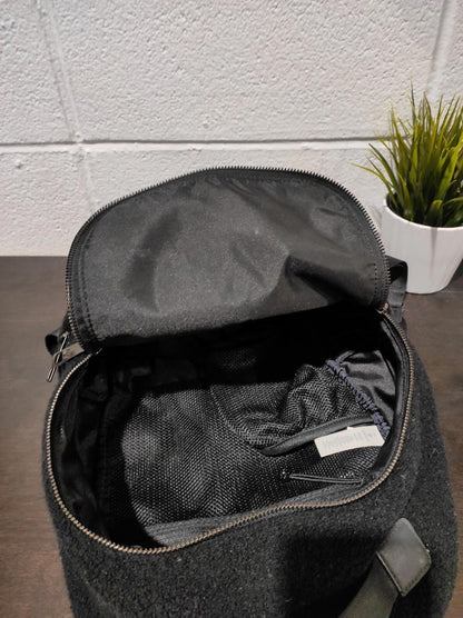 Lululemon Women's Mini Sherpa Fleece Adjustable Straps Adventurer Backpack Black