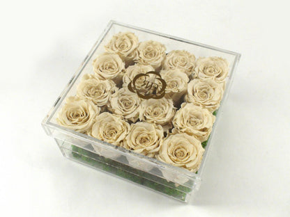 RD Eternal Roses Box Of 16 White Roses - Rose Deluxe, Pre-Owned
