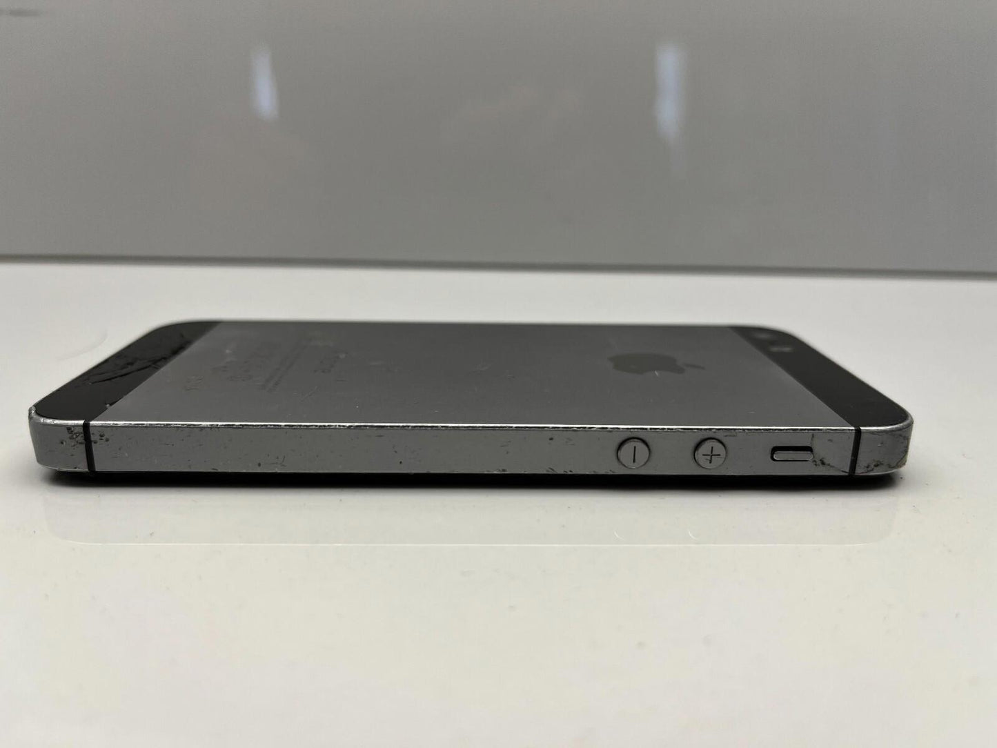 iPhone 5S Space Grey Shattered Glass FOR PARTS