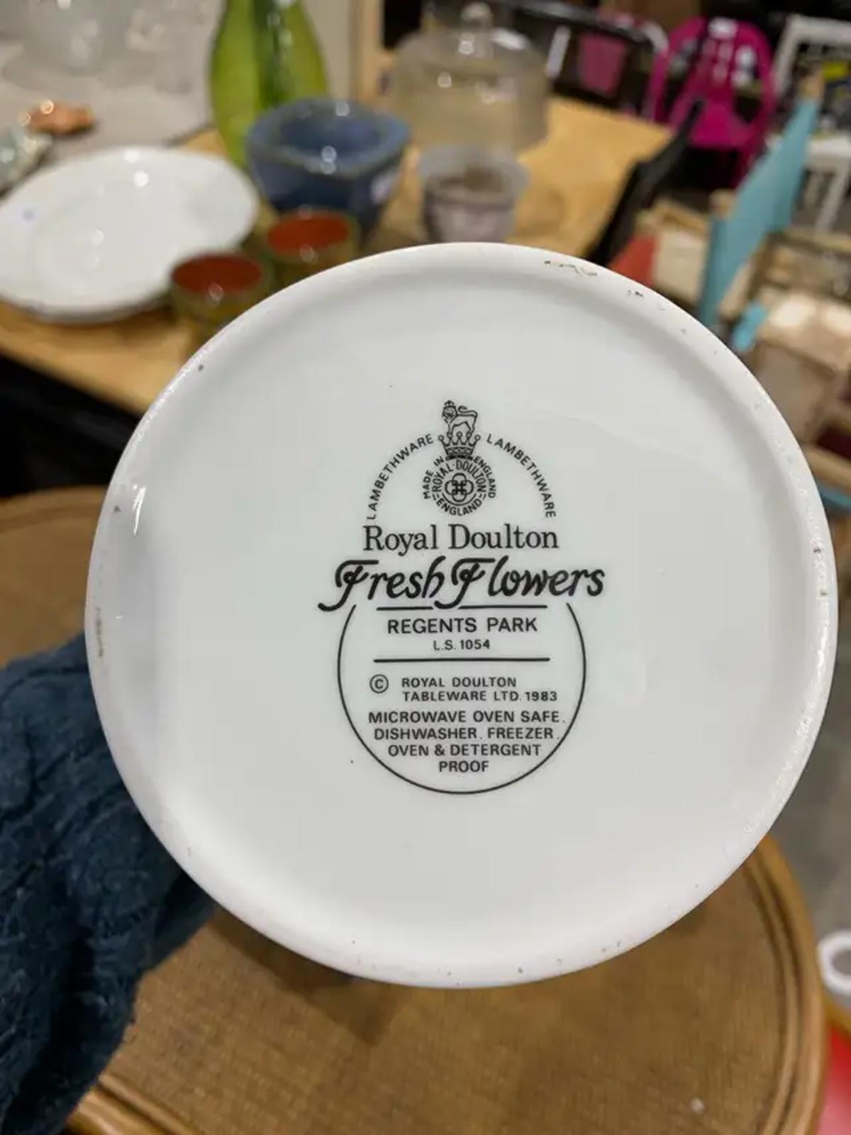 Royal Daulton Fresh Flowers Ceramic Set