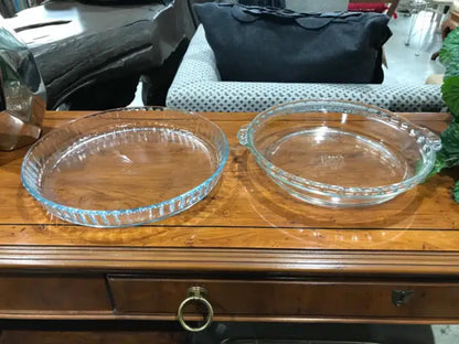 Vintage Pyrex Tart and Pie Dish - Set of 2