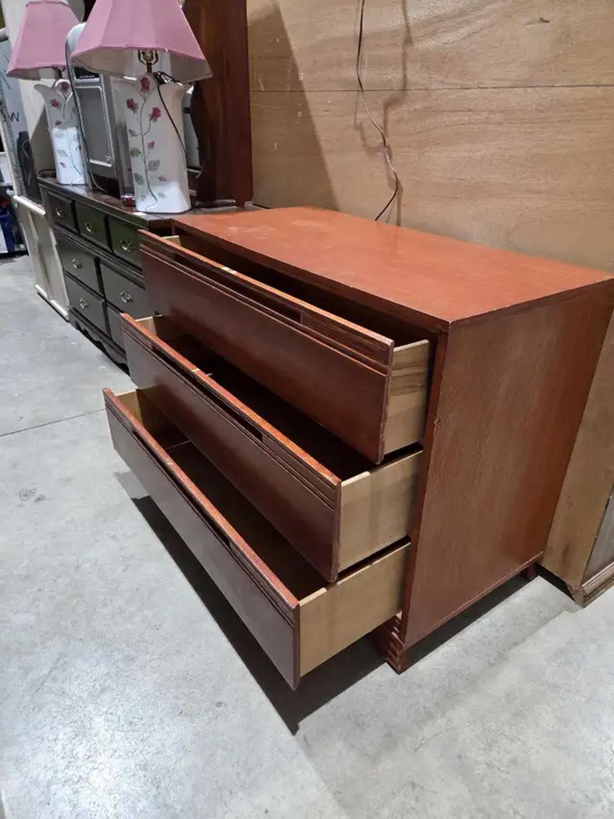 Vintage Solid Wooden 3-Drawer Dresser