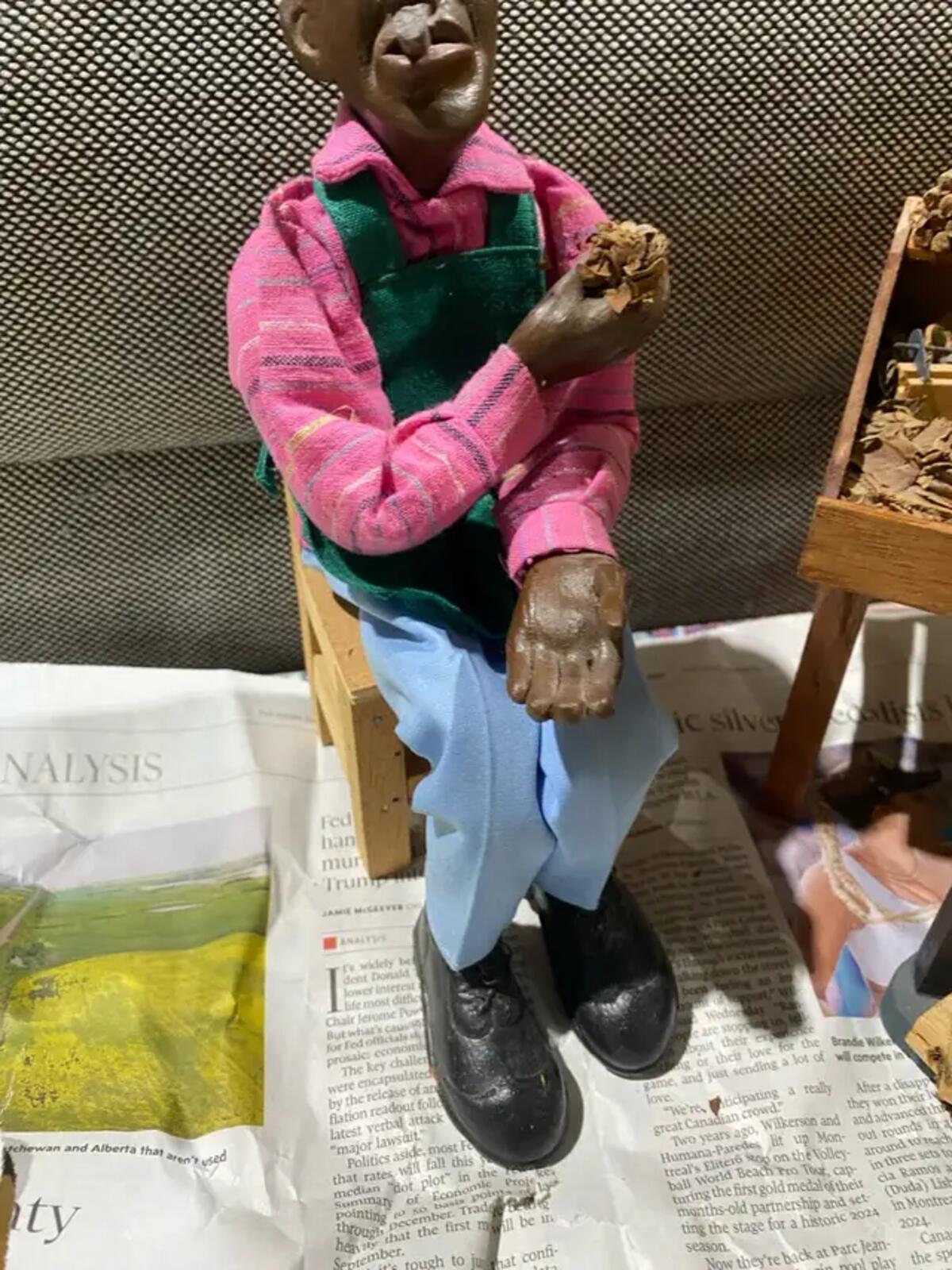 Vintage Handmade Torcedor Cigar Roller Figurine – Cuban Folk Art