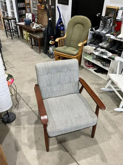 Pier 1 MCM Chair