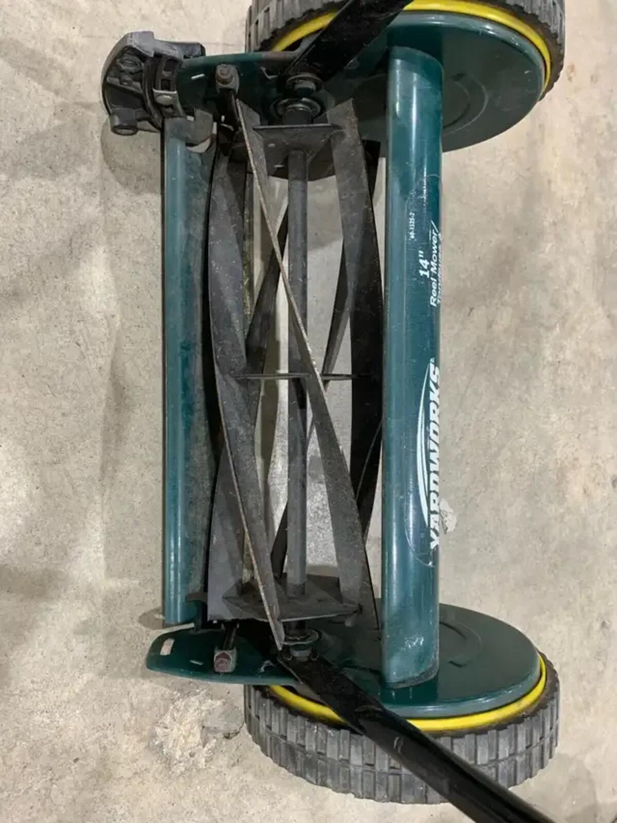 Yardworks Reel Mower