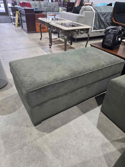 3 Piece Green Fabric/Velvet Ottoman Set