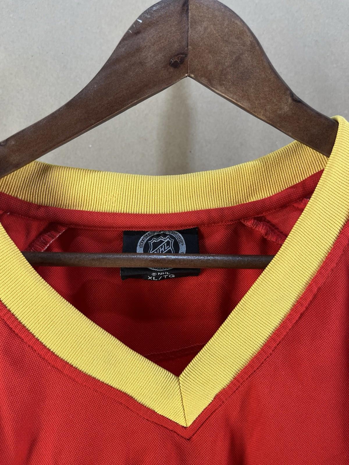Vintage Calgary Flames Hockey Jersey (Size XL)
