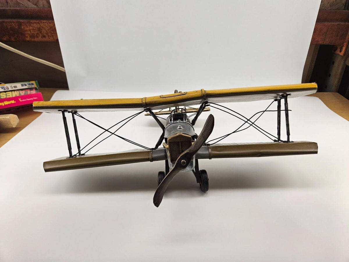 Avion vintage de la Seconde Guerre mondiale, modèle réduit moulé sous pression et fabriqué à la main, 18 po.