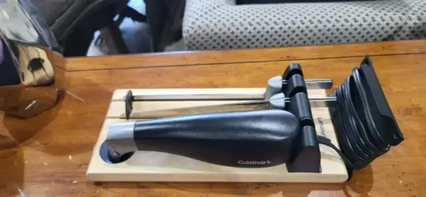 Cuisinart Electric Knife with 2 Blades