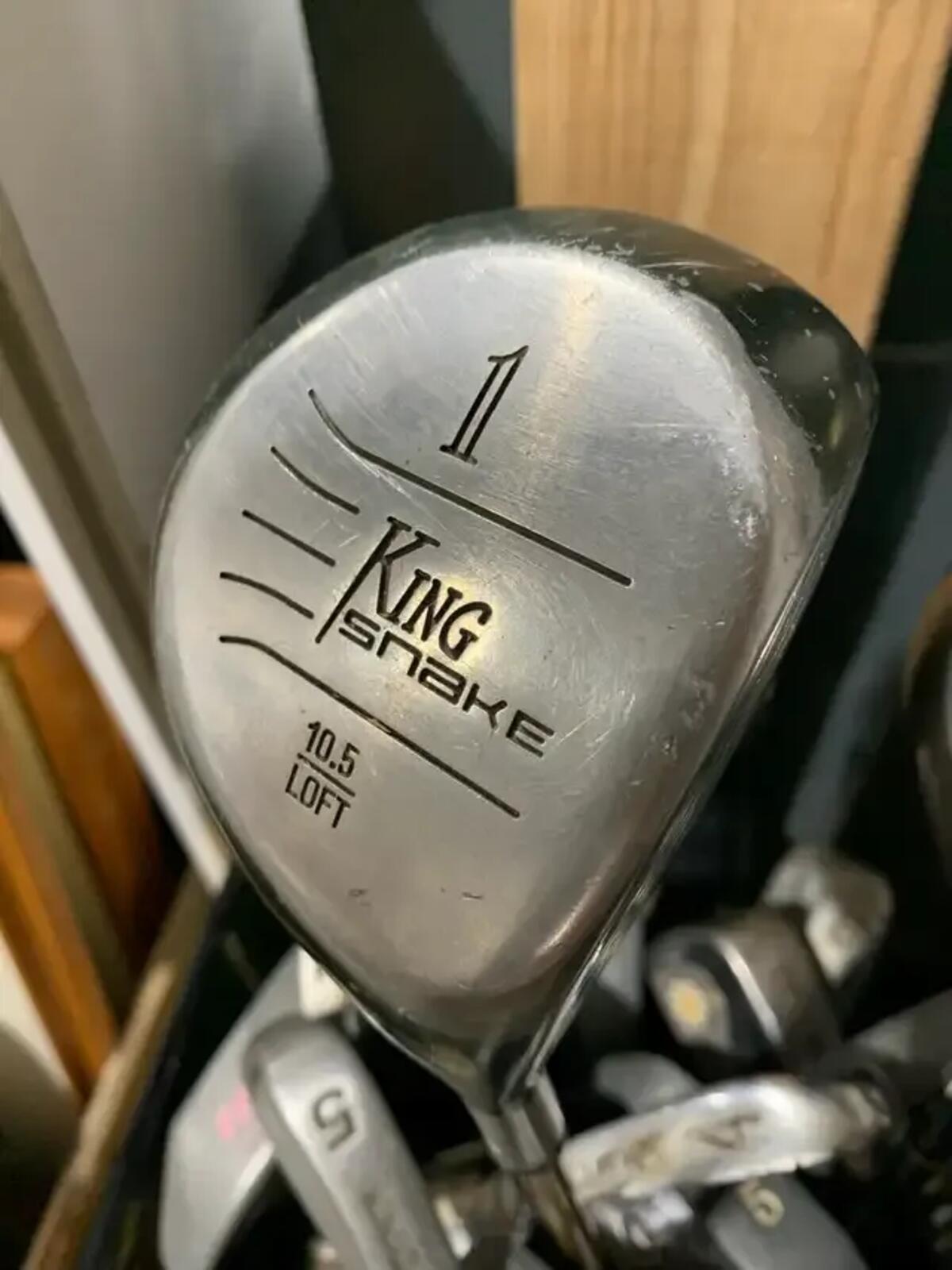 Assorted Golf Club Set with Bag