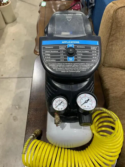 Delta ShopMaster 2 Gallon Air Compressor with 1/4” hookup
