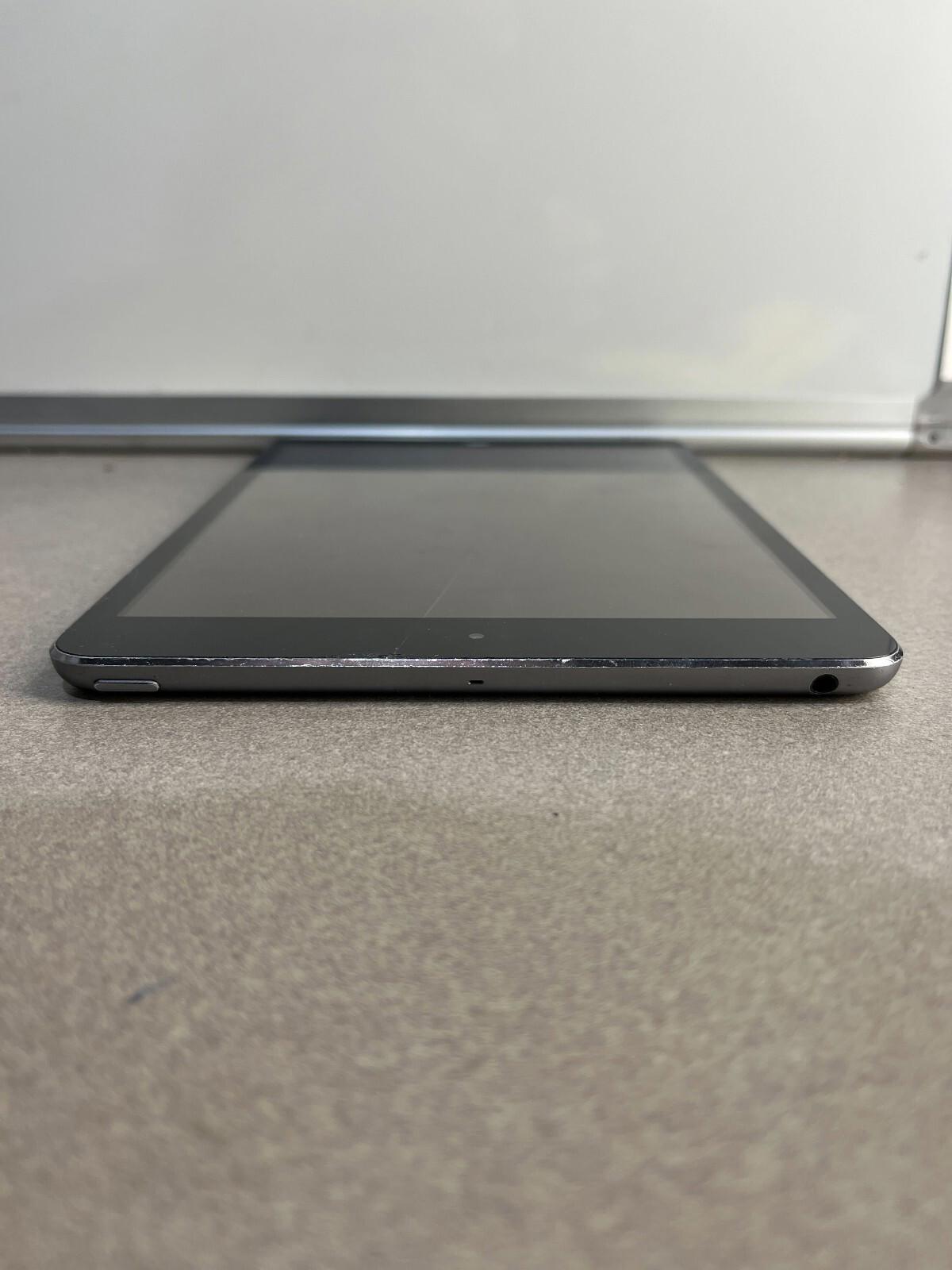 iPad Mini 2 128GB Wifi Black Cracked Screen