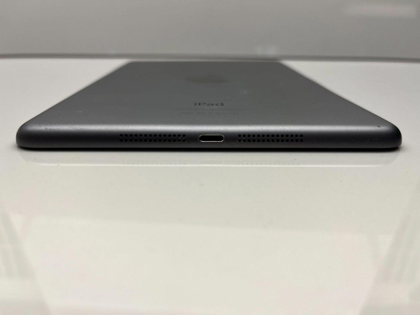 iPad Mini 1st Generation 16GB Wifi A1432 Space Grey