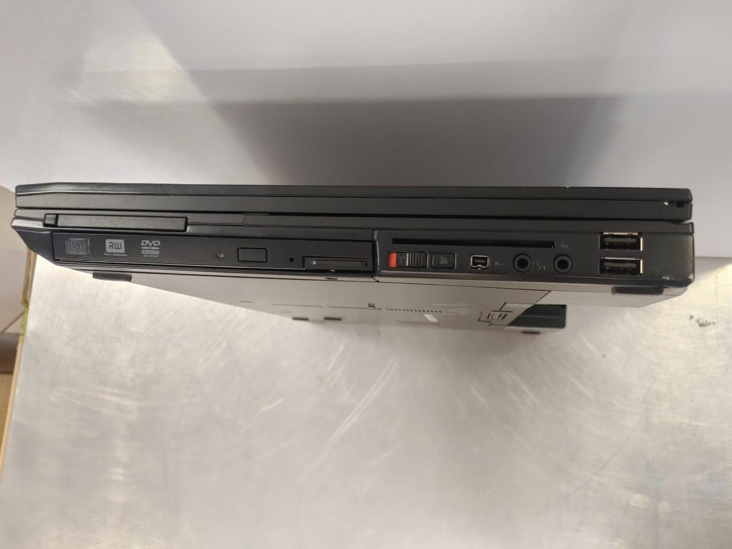 Dell Latitude E6500 15in Vista C2D 2.53GHz 4GB RAM 80GB HDD NVS 160M Model PP30L