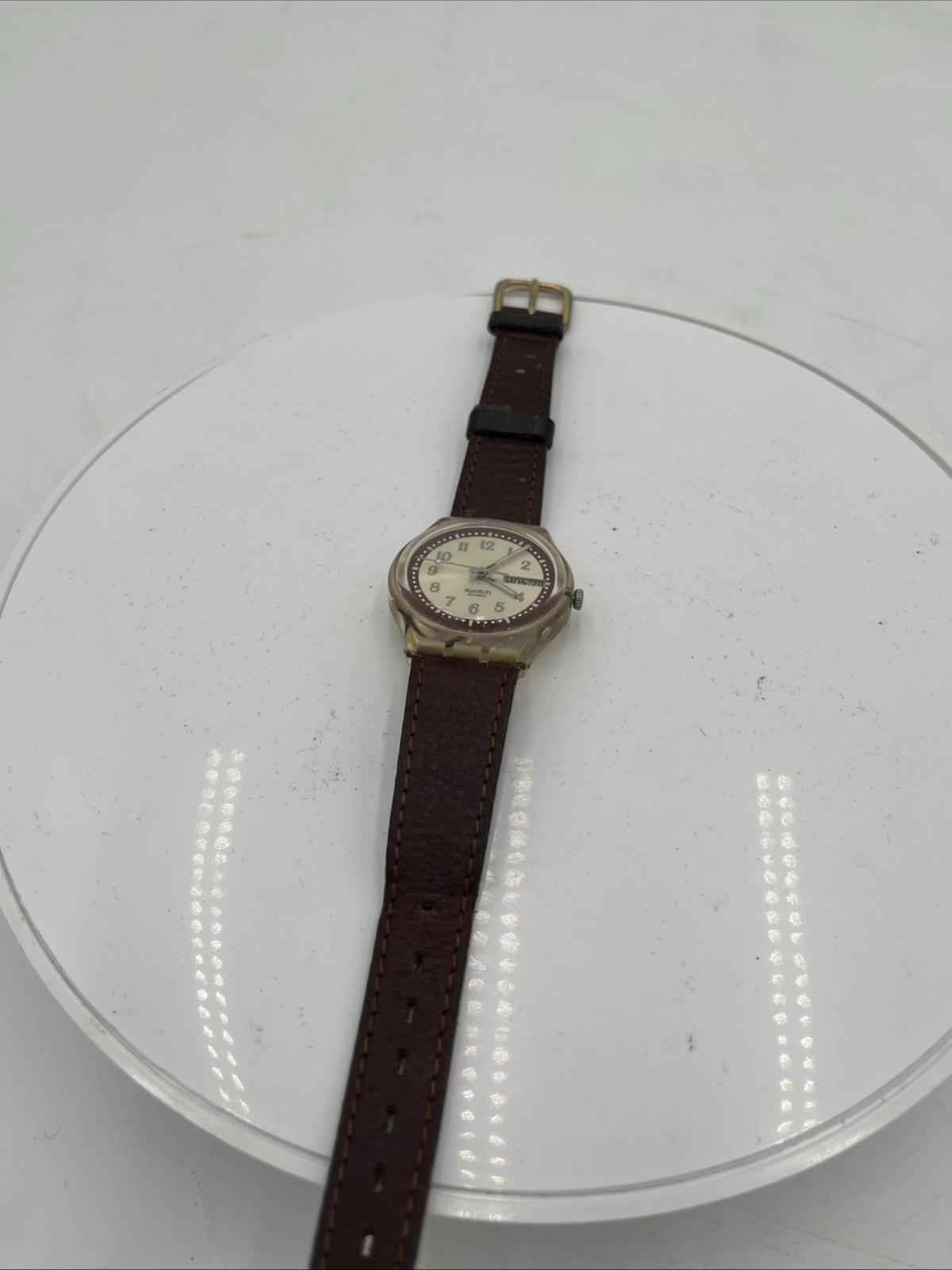 Montre vintage Swatch à quartz suisse avec bracelet en cuir — Objet de collection rare