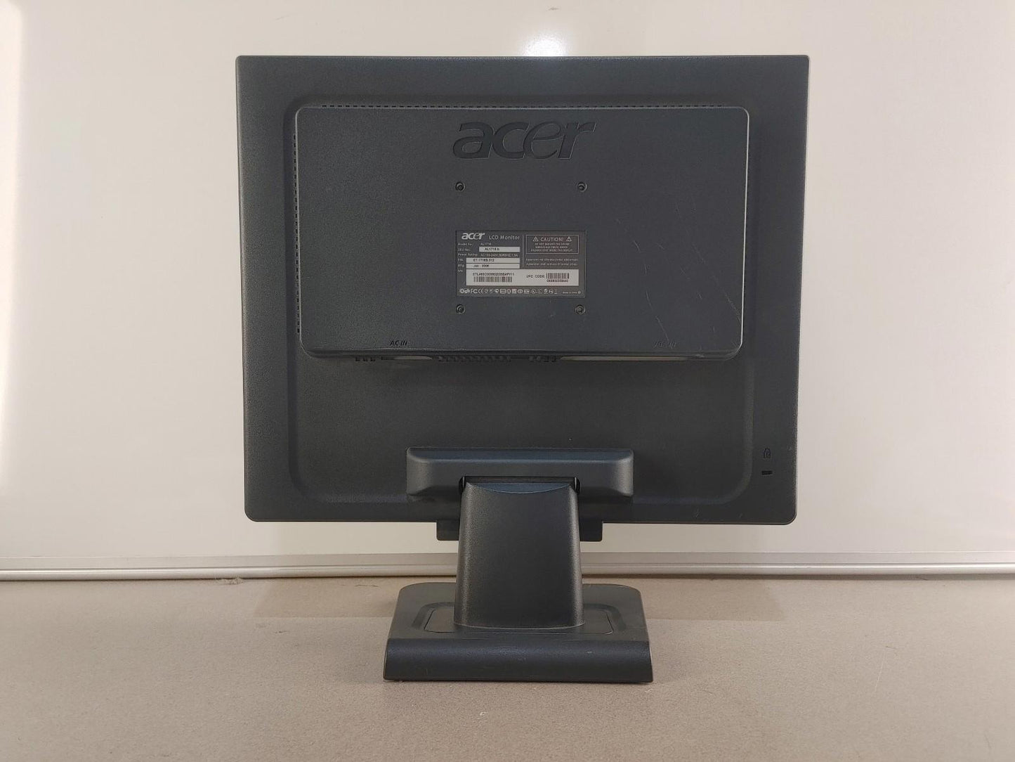 Acer AL1716 5:4 17inch LCD Monitor VGA Only Black Fair Condition
