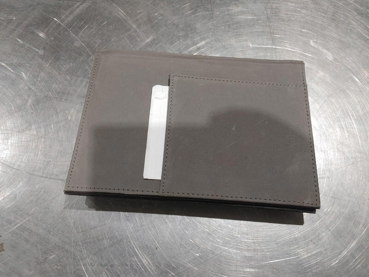 Bon état – Liseuse Kobo Vox modèle K080 noire + étui en cuir, non testée
