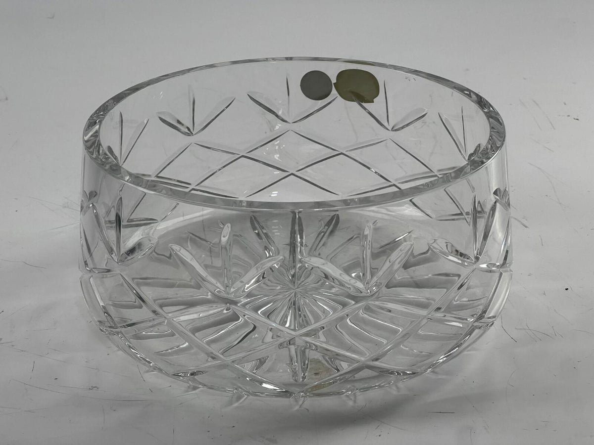 Coupe en cristal de Bohême taillé en verre plombé