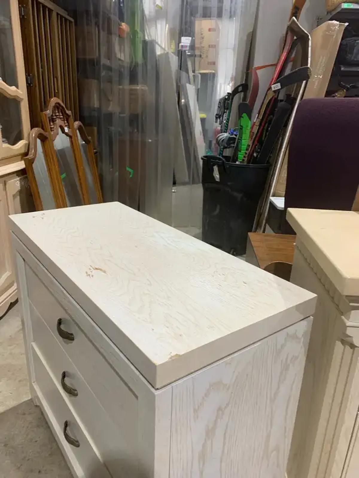 White Wood effect 3 Drawer Dresser