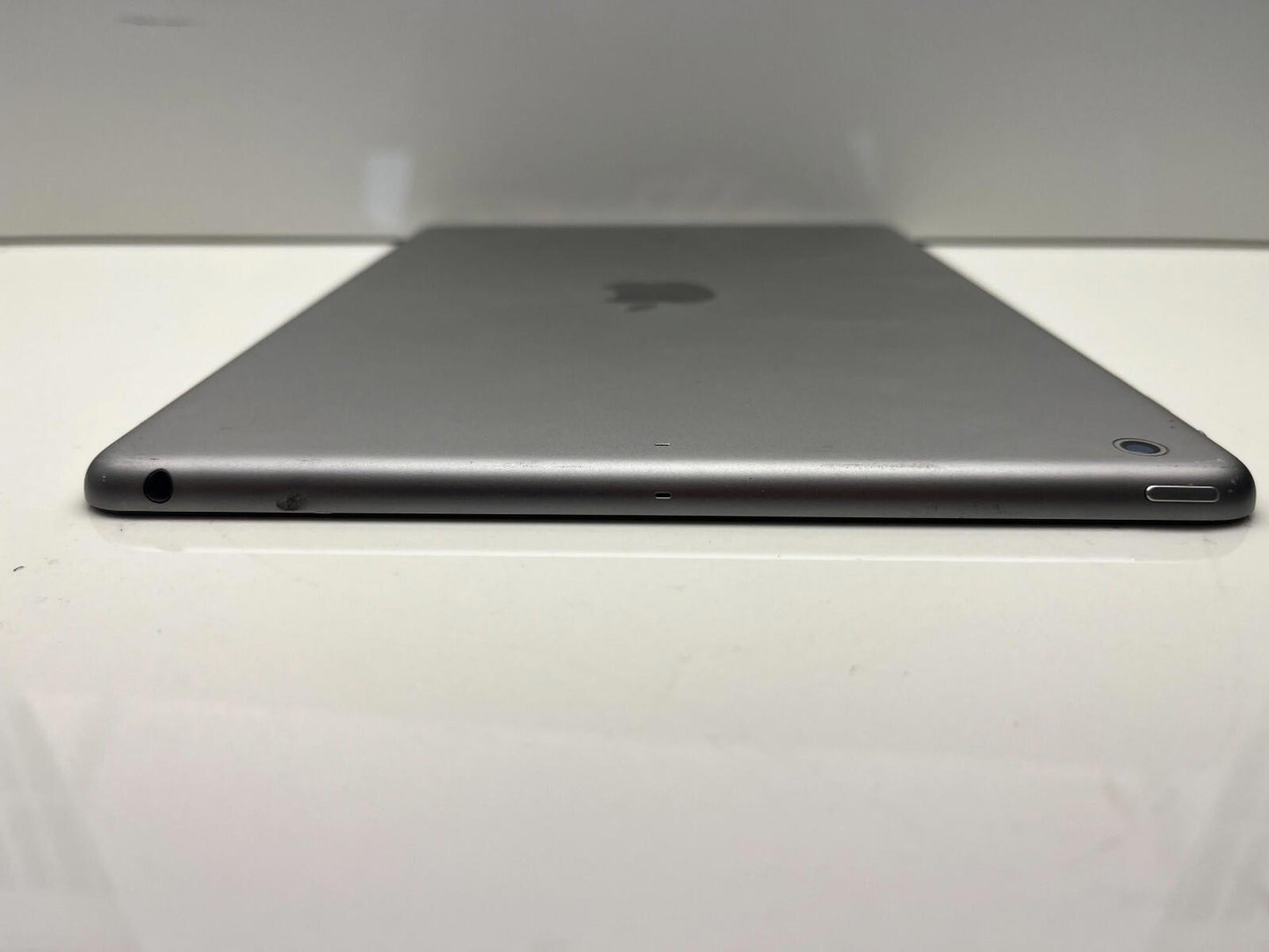 iPad Air 1st Generation Wifi A1474 Black Cracked Glass