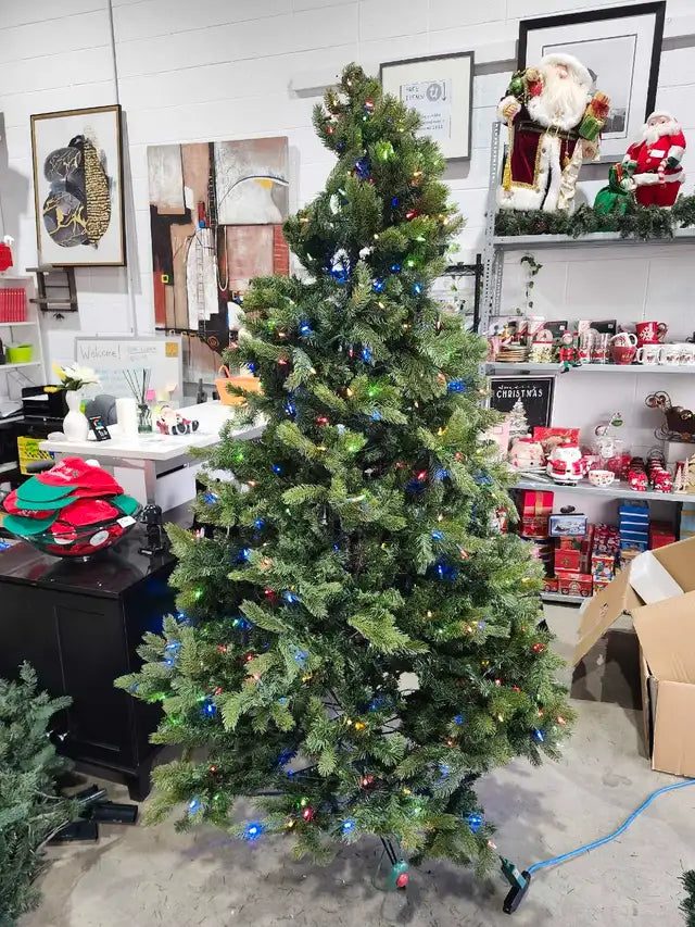 GE 7.5-ft prelit Colorado Spruce Christmas tree