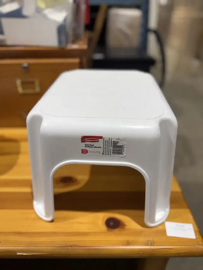 Rubbermaid Step Stool