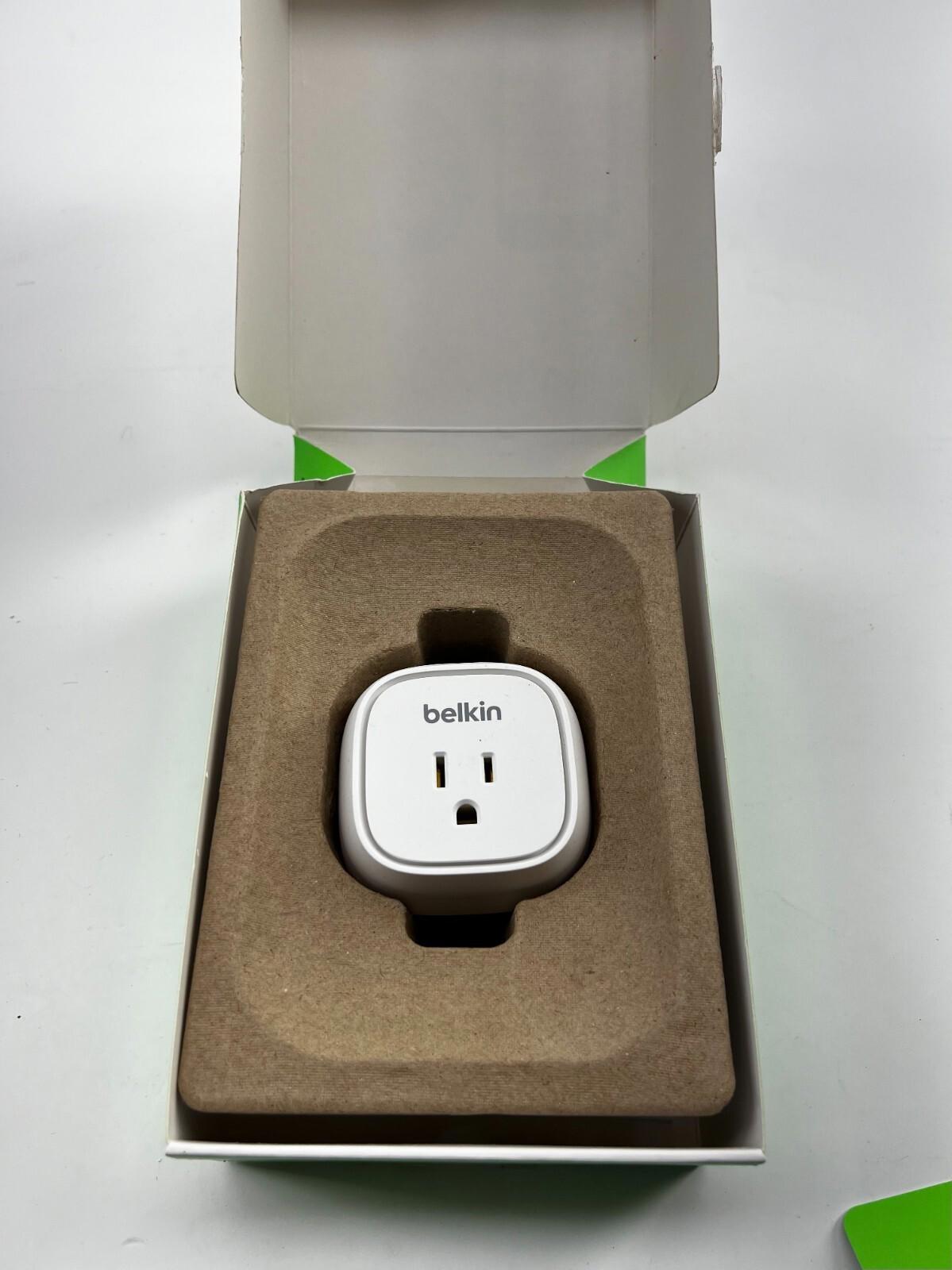 Prise connectée Belkin WeMo Insight Switch avec Wi-Fi - boîte ouverte