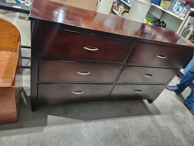 6-Drawer Wooden Dresser