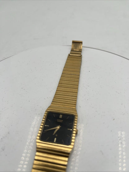 Vintage Citizen Quartz Gold-Tone Watch (Made in Japan)