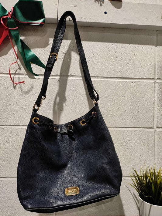 Michael Kors Jules Large Convertible Drawstring Shoulder Bag-Black