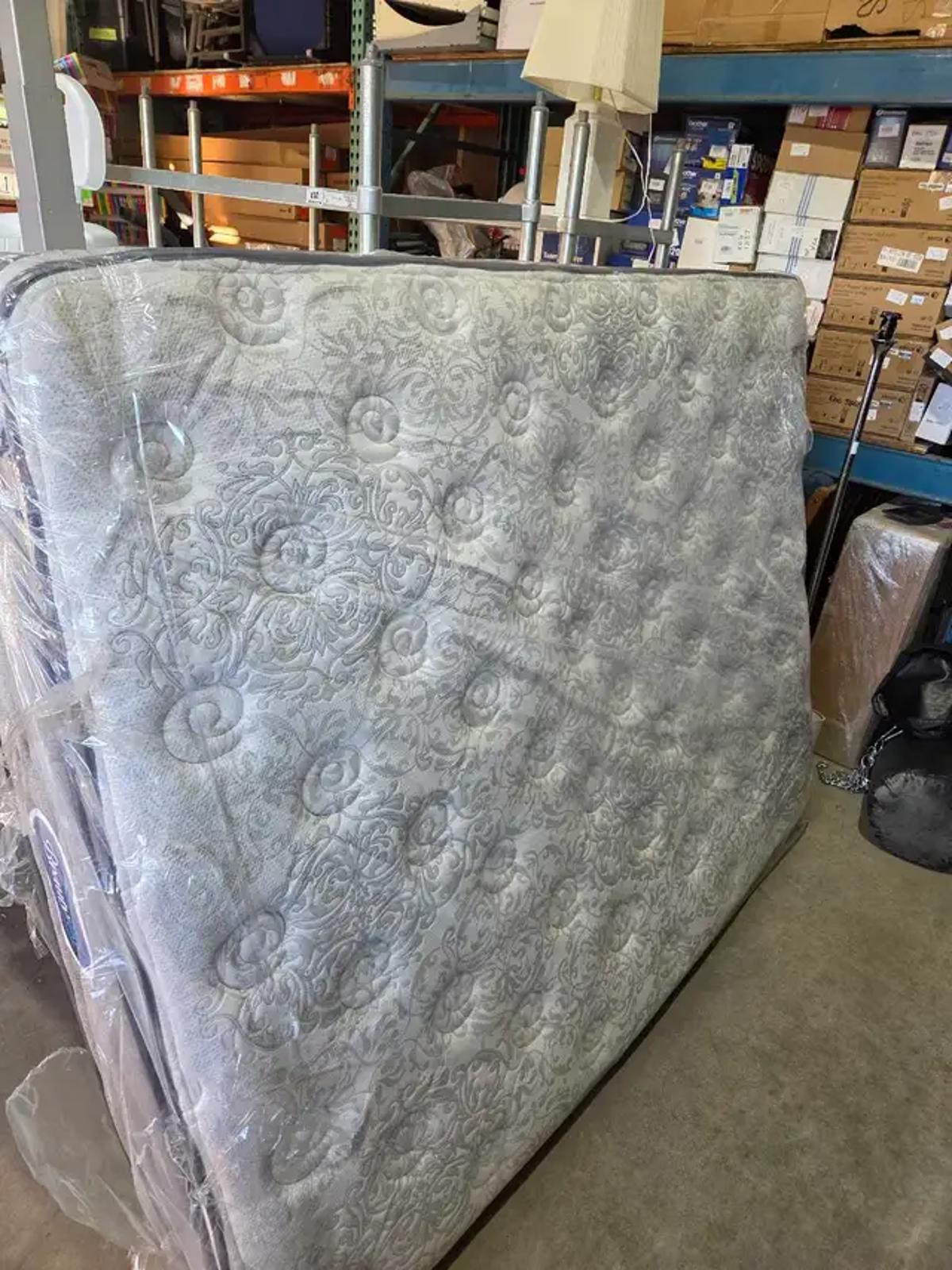 Beautyrest S Series Mattress - Queen