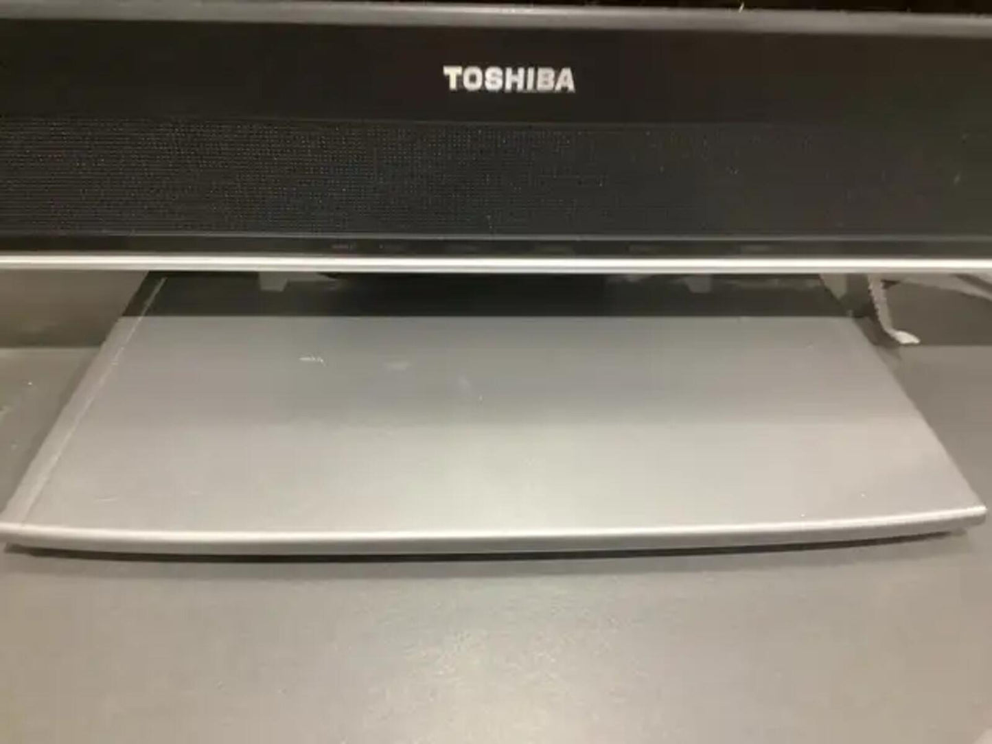 Toshiba 32HL86 LCD TV