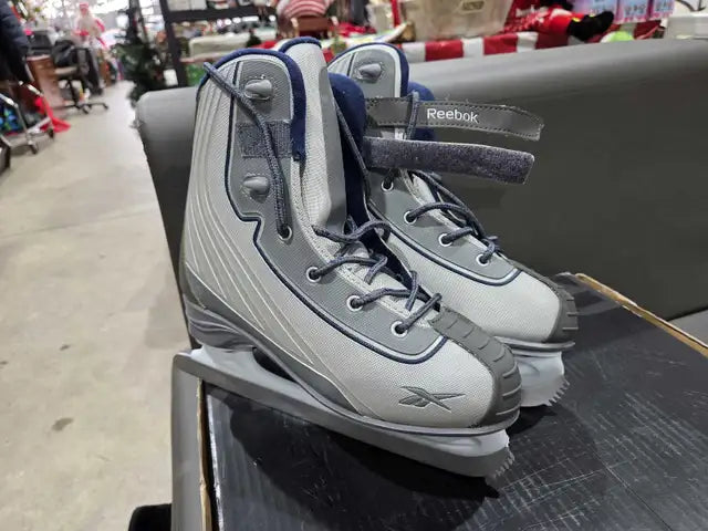 Reebok Skates - Women's 7
