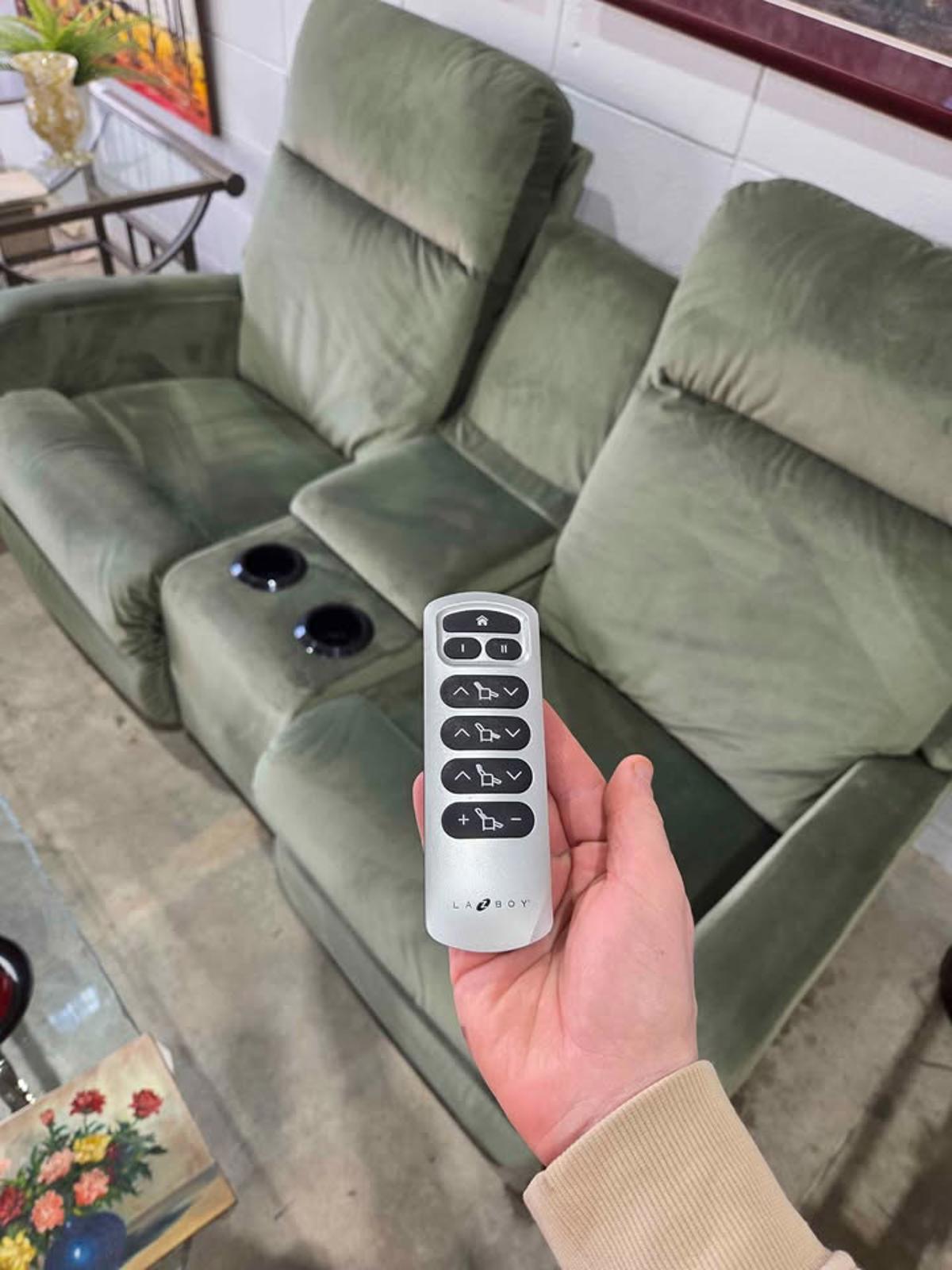 Green La-Z-Boy 2-Seat Power Recliner Loveseat
