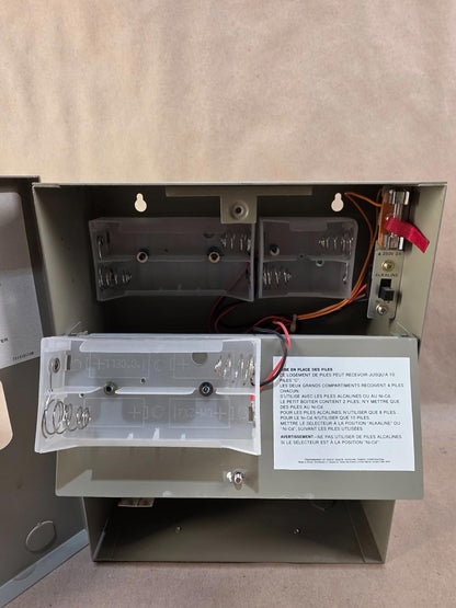 Vintage Radio Shack Safe House Burglar Alarm Center Model #49-450