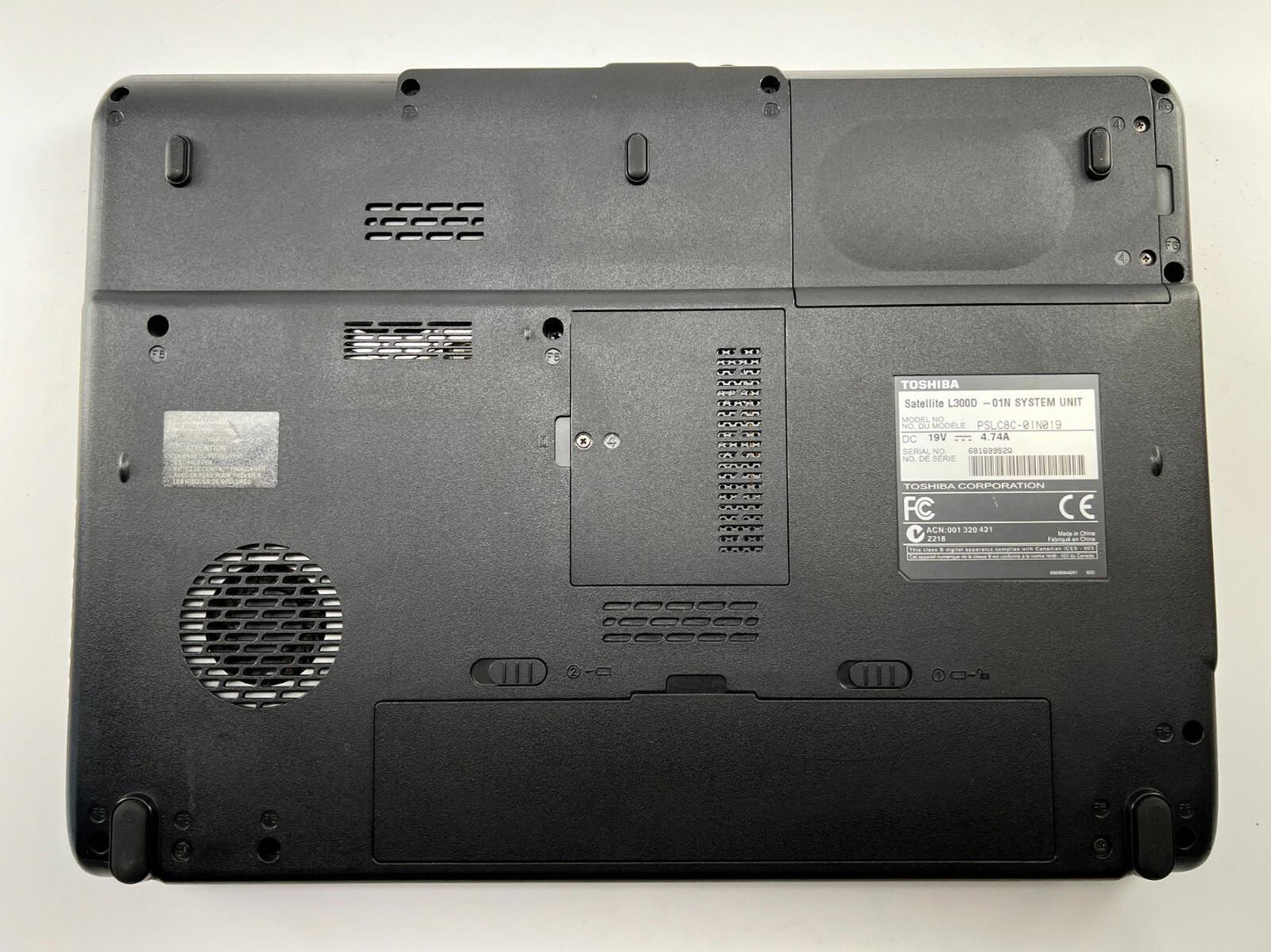 Toshiba Satellite - L300D-01N - Laptop *FOR PARTS or REPAIR*