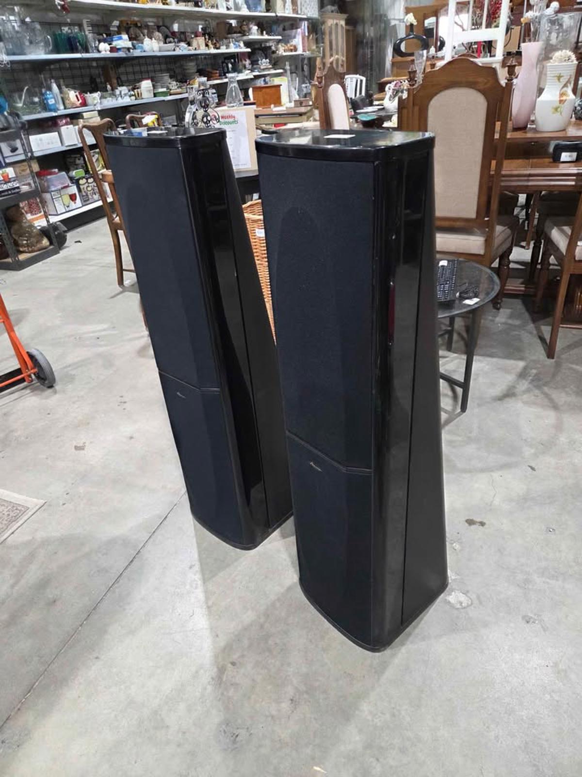 Mirage OM-9 Omnipolar Loudspeakers Pair