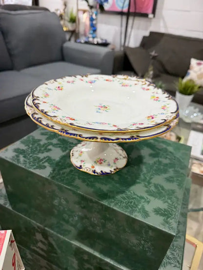 Cake Stand With Plates