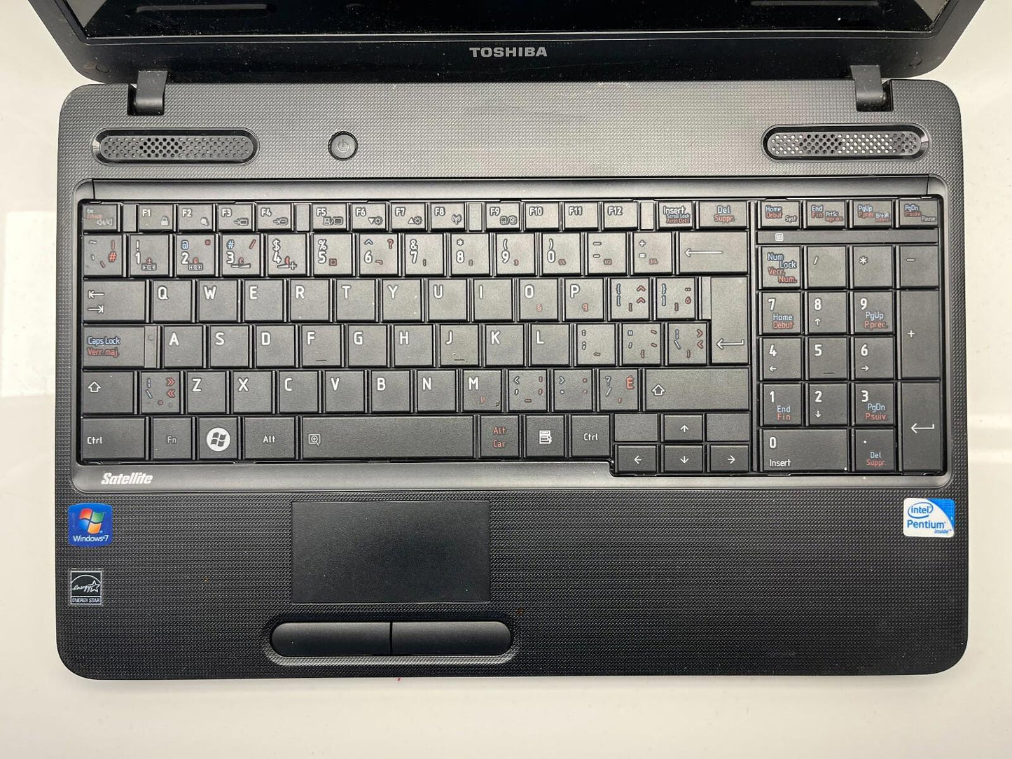 Toshiba Satellite C650 Laptop Intel Pentium FOR PARTS
