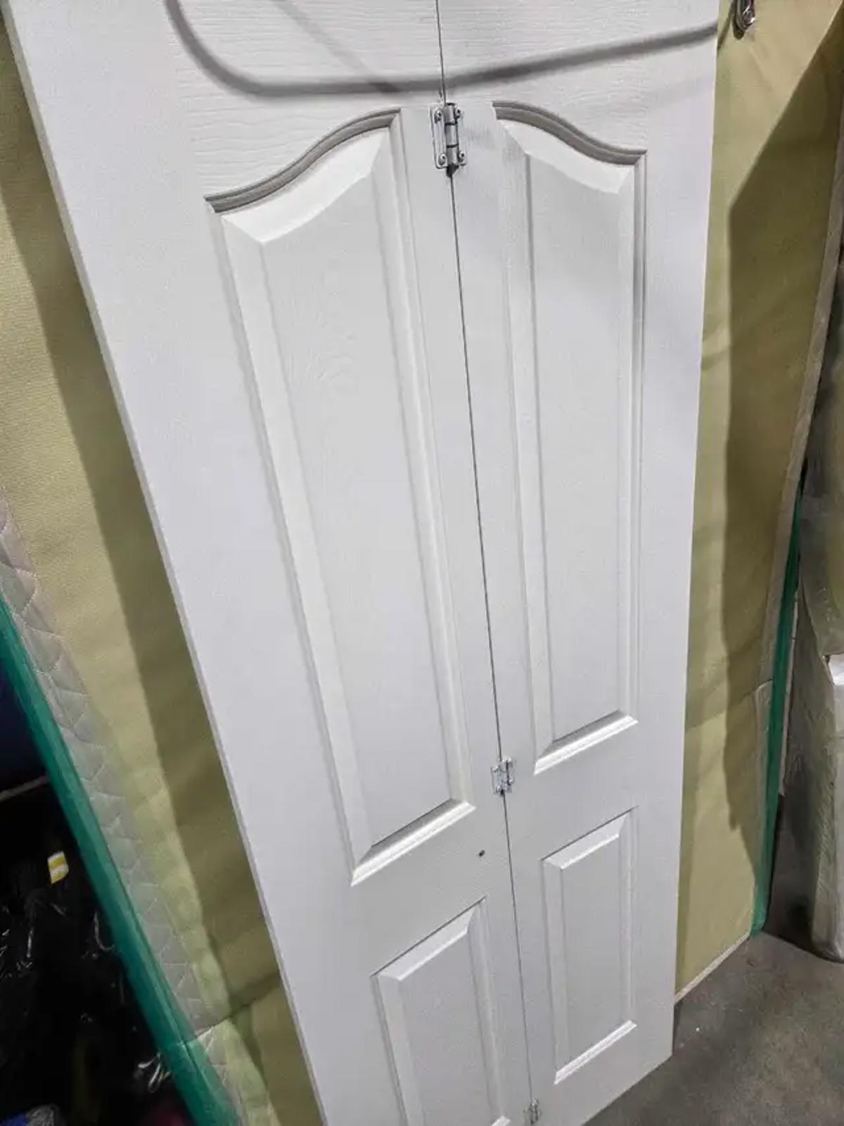 Bi-Fold Closet Door