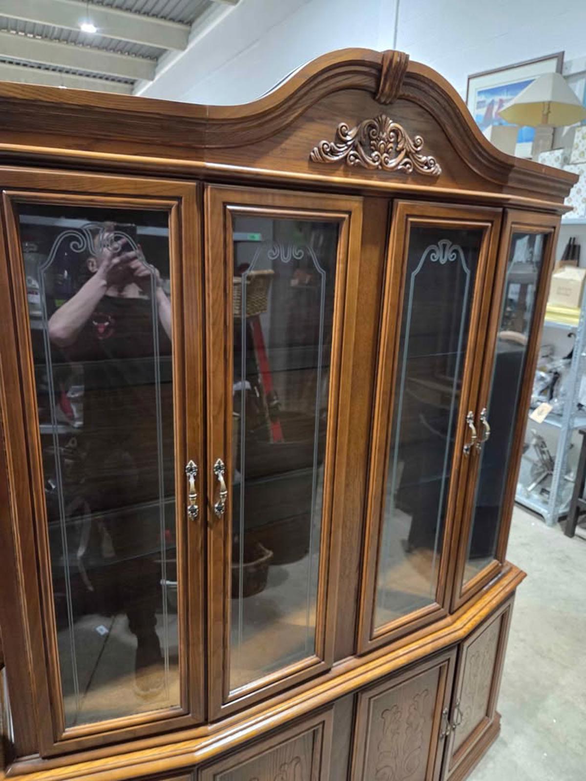 Wooden China Display Cabinet Hutch